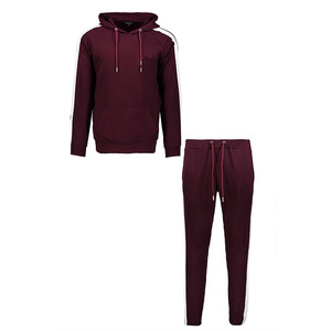 Ensemble de survêtement pour homme, couleur bordeaux, à capuche, manches longues, en polyester uni, coupe classique, pour l'automne - Product Image 1