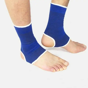 Protège-cheville élastique tricoté bleu personnalisé pour Muay Thai, Kickboxing, MMA – Manchon de compression pour protection articulaire sportive - Product Image 5