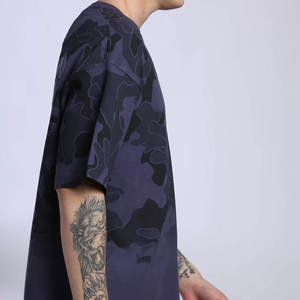 Urban Rebel Men Vintage Distressed Acid Wash Camiseta de cuello redondo-Estilo clásico Grunge, mezcla de algodón suave, perfecto para ropa informal - Product Image 3