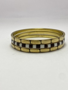 Unique Design Fashion Resin Brass <b>Bangles</b> for Women Stylish Ethnic Jewelry for Party Wear and Gift Collection Available For Sale - Product Image 1