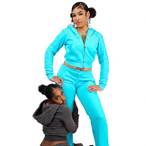 Ensemble sweat à capuche orné de strass bleus pour femme, avec haut oversize et pantalon de survêtement à jambes larges - Product Image 3