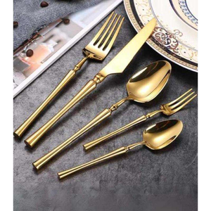 ชุดช้อนส้อมโลหะสไตล์โบราณสำหรับการรับประทานอาหารอย่างหรูหรา ชุดช้อนส้อมเคลือบทองพรีเมียมขัดเงา ราคาพิเศษ ผลิตจากเหล็กมิเรอร์สตีล - Product Image 3