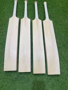 BATES DE CRICKET ENGLISH WILLOW SHORT GRADO 1 - Product Image 3