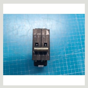 PHOENIX CONTACT TMC 2 M1 120 0.6A ใช้แล้วตามสภาพเดิม อะไหล่อุปกรณ์เซมิคอนดักเตอร์รุ่นเก่า - Product Image 2