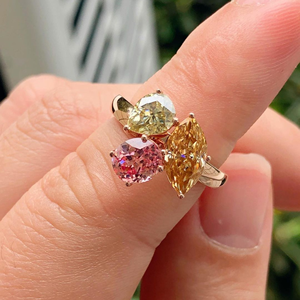 แหวนเพชรทรงกลม 2 กะรัต รุ่น Iced Jewelz ขายดี ชุบทองคำขาว 14K สำหรับเธอ แหวนหมั้น แหวนแต่งงาน IGI - Product Image 6