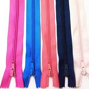 Ventes directes d'usine 3 #   5 #   Fermeture éclair en nylon colorée de haute qualité # 8 Fermetures éclair en nylon, plastique, pour vêtements, à extrémité fermée et à extrémité ouverte - Product Image 2