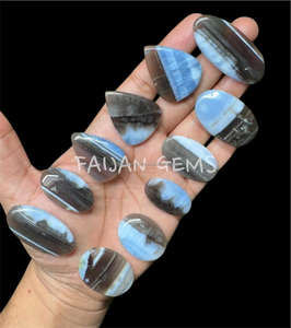 Cabochon de pierres précieuses en vrac opale bleue naturelle polie cristal de forme mixte pour la fabrication de pendentifs de bijoux de toutes tailles - Product Image 3