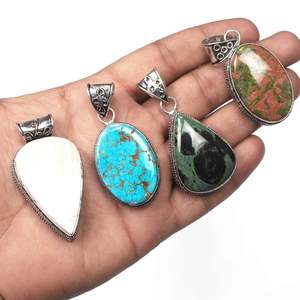 จี้ห้อยคอทองเหลืองชุบทองโบราณประดับพลอยหลากสีธรรมชาติ ดีไซน์เก๋สำหรับผู้หญิง คริสตัลหลากสี ทำด้วยมือ ขายส่ง - Product Image 1