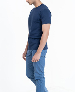 T-shirt surdimensionné à col rond pour homme, en tissu doux et lisse, couleur unie, manches longues, sur mesure. - Product Image 3