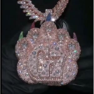 จี้รูปกรงเล็บหมีประดับเพชรโมอิสซาไนต์ VVS ผ่านการทดสอบเพชร 3 มิติ งานสั่งทำคุณภาพสูง เงินแท้ 925 จี้ตัวอักษร เครื่องประดับชั้นดี - Product Image 1