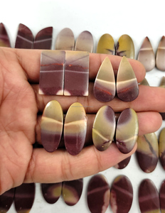 Cabujón de jaspe mookaite natural, parte trasera plana, cristal pulido, piedra preciosa suelta para la elaboración de joyas - Product Image 1