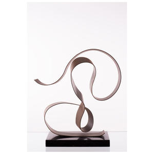 Sculpture décorative moderne en aluminium – Art élégant pour villas et appartements - Product Image 4
