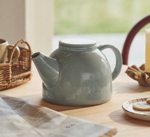 Tetera Roja Brillante con Boquilla de Vertido Precisa, Asa de Agarre Cómodo, Diseño que Conserva el Calor, Perfecta para Amantes del Té - Product Image 2