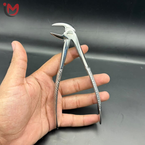 คีมถอนฟันสแตนเลสสตีล สีเงิน ด้ามจับแบบมีลาย สำหรับถอนฟันกรามบน คลาส 1 - Product Image 3