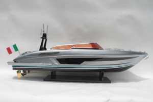 RIVA RIVALE 56 GRIS PEINT Modèle de bateau rapide en bois fait main de style européen Édition de luxe Forme personnalisée Autoportant pour - Product Image 3