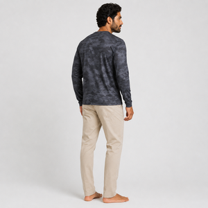 Camisa de pesca personalizada para hombre con tela ligera de secado rápido, protección UV y diseños elegantes para equipos de pesca - Product Image 2