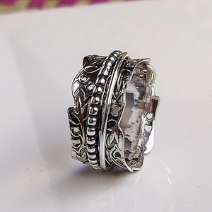 Flower <b>Spinner</b> <b>Ring</b> Floral Fidget <b>Ring</b> Handmade Anxiety Relief <b>Ring</b> Boho Statement Jewelry Meditation <b>Spinner</b> <b>Ring</b> Gift for Her - Product Image 4