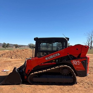 Cargadora de orugas de alto rendimiento Kubota con paquete forestal y trituradora forestal, entrega rápida - Product Image 3