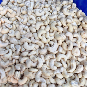 Noix de cajou Kaju Badam SANTIGO à délai de livraison court - Product Image 1