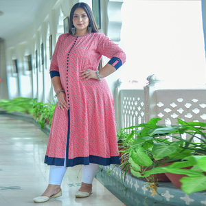 Kurta Anarkali en rayonne à imprimé géométrique rose, grande taille, col rond, manches trois quarts, léger, pour occasions spéciales - Product Image 5