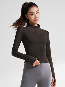 Ensemble de vêtements de yoga pour femmes Atlaset Professional, trois pièces, soutien-gorge de sport sans couture, leggings de compression, veste, logo personnalisé, fabrication en usine - Product Image 1