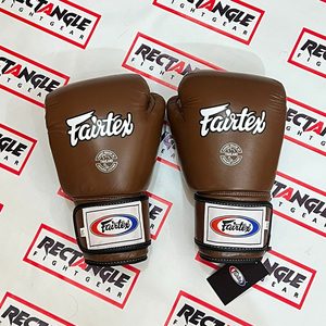 ถุงมือชกมวย Fairtex MMA แบบสั่งทำพิเศษสำหรับมืออาชีพ อุปกรณ์ฝึกซ้อมและต่อสู้คุณภาพสูง ถุงมือมวยไทยสำหรับฝึกซ้อม หนังวัวแท้ - Product Image 4