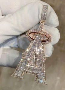 Colgante Halo con Letra Personalizada Iced Out, Joyería Hip Hop de Moissanita, Colgante con Inicial Personalizada, Dije de Diamante de Moissanita para Hombres y Mujeres - Product Image 2