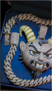 Collar con Colgante de Cabra Demonio Helado CONCEPTION, Cadena Cubana Hip Hop, Plata de Ley 925, Chapado en Oro de 18K, Moissanita, Joyería Personalizada - Product Image 5