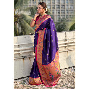 ผ้าไหมซาหรีลายวิลเลต์ ซาเร่ทอแบบอีลิท วีฟส์ ไวโอเล็ต ซารี ทินนี่ นาธ มีนาคารี คอนทราสต์ เยโอลา ปายทานี ผ้าไหมสำหรับงานกลางคืน ป้องกันแสงแดด แห้งเร็ว สวยสง่า - Product Image 4