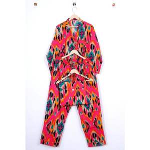 Conjunto de Pijama de Lujo para Mujer con Estampado Floral, de Algodón, Cuello en V, Manga Larga, Cierre de Botones, Largo Completo, Suave, para Verano - Product Image 5