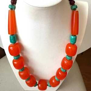 Collar de Cuentas de Resina Color Coral Rojo Turquesa, Estilo Bohemio, Joyería de Moda Unisex, Redonda, Certificada por IGI - Product Image 1