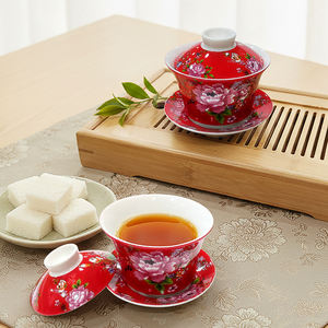 Taza de Té de Porcelana Roja Oriental Retro Shin Tai Yuan con Impresión por Transferencia de Agua para Té Gongfu de Taiwán - Product Image 3