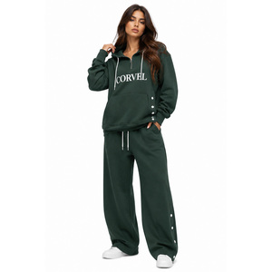 Ensemble de survêtement streetwear en gros avec sweat à capuche oversize à col cheminée, garniture latérale à boutons-pression et bas ample à jambes larges - Product Image 1