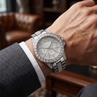 Reloj de cristal de acero inoxidable para hombre, cronógrafo analógico de cuarzo redondo, indicador de fecha y semana, reloj de lujo de 42mm en tono plateado