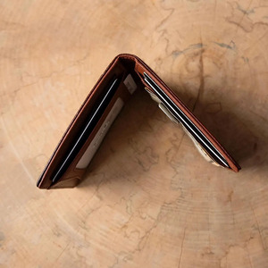 Portefeuilles en cuir pour hommes faits à la main, bifold, sécurisés RFID, fournisseur en gros, OEM, personnalisation de la marque, accessoires haut de gamme, livraison mondiale à bas prix - Product Image 6