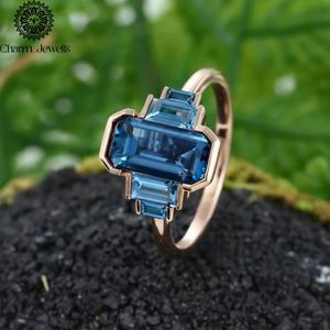 Bague de fiançailles classique pour femme en argent plaqué or rose avec moissanite taille coussin sertie à griffes, motif géométrique, certifiée IGI - Product Image 4
