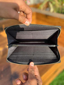 Cartera de mano de cuero para mujer, Cartera de cuero occidental con tallado a mano, Cartera de cuero para mujer, Cartera de pelo para ocultar - Product Image 6