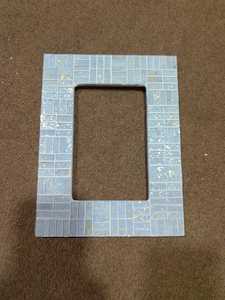 Cadre photo rectangulaire en bois fait main, design mosaïque bleue, orientation horizontale, utilisation sur table, incrustation, impression personnalisée - Product Image 2