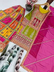 Conjunto de Kurti Sharara Gharara con Bordado Indio de Última Moda, Tela de Seda, Hermoso Diseño Pakistaní, Ropa Étnica Personalizable - Product Image 5