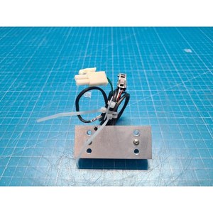 Bloc capteur/'actionneur Lam Research 678-046826-001, utilisé tel quel, pièces d'équipement semi-conducteur d'occasion - Product Image 1