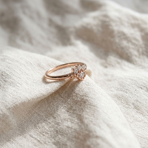 Bague Classique en Or Rose avec Grappe Florale, Diamant de Laboratoire Certifié IGI, Sertissage Griffe, Bijoux Fins pour Mariage, Anniversaire, Fête - Product Image 3