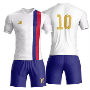 Ensemble de maillots et shorts de football personnalisés par sublimation, gris et noir, pour hommes adultes, respirant, en polyester, service OEM - Product Image 2