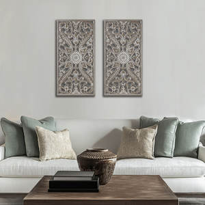 Panneau mural en bois sculpté au design antique, finition parfaite et taille standard. - Product Image 1