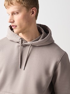 Sweat à capuche en polaire doux pour homme avec une construction confortable et un style polyvalent pour les voyages décontractés et les journées d'hiver - Product Image 4