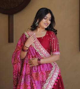 Lehenga Choli de Algodón para Mujer con Dupatta Estampada y Trabajo de Espejo, Patta de Lona con Gran Volumen, Largo hasta el Suelo, de Secado Rápido, para Bodas y Fiestas Indias - Product Image 2
