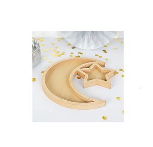 Bandeja de madera con forma de luna y estrella para servir postres y repostería en la fiesta de Eid Mubarak y Ramadán. - Product Image 1