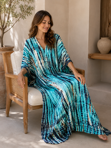 Venta al por mayor de fábrica: Nuevo vestido largo maxi caftán azul con estampado tie-dye para mujer, cuello en V moderno, ideal para playa, cintura natural, para todas las estaciones. - Product Image 4
