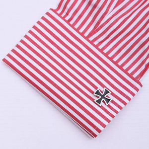Boutons de manchette personnalisés en acier inoxydable avec croix templière noire, bordure argentée, sérigraphiés pour chemise de mariage formelle pour homme - Product Image 4