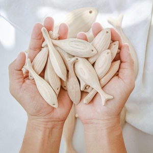 [VENTA EXITOSA] Escultura de Madera Tallada en Forma de Pez, Decoración Art Deco para Mesa, Ecológica, para Hogar u Oficina, Regalo para Baby Shower o Aniversario - Product Image 3