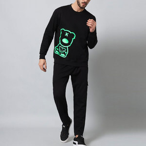 Conjunto de Sudadera con Estampado de Oso Luminoso Negro para Hombre, Cuello Redondo, Algodón, Ropa Urbana de Otoño con Bolsillos Laterales - Product Image 1